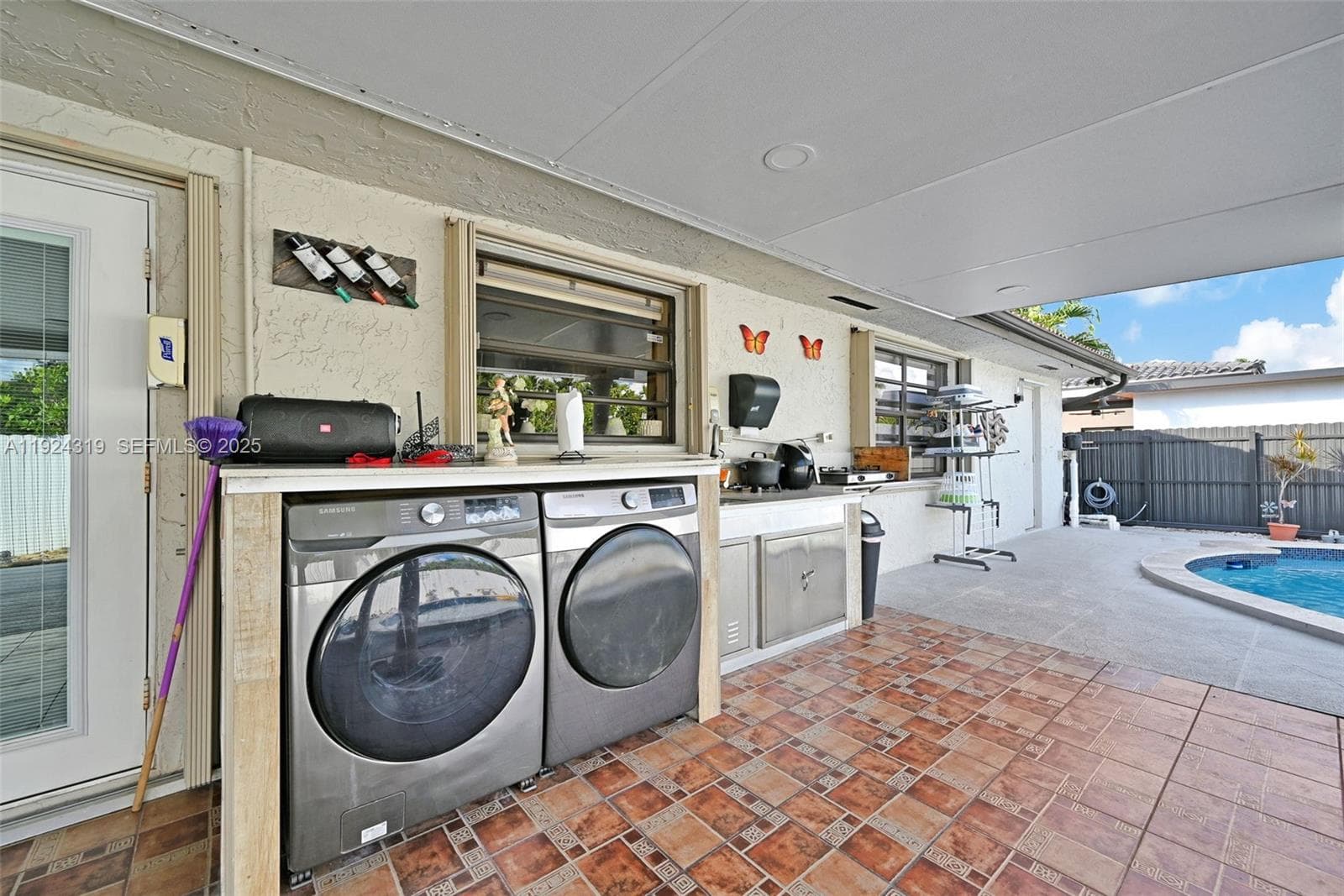 31 NW 133rd Pl, Miami FL 33182 — 23