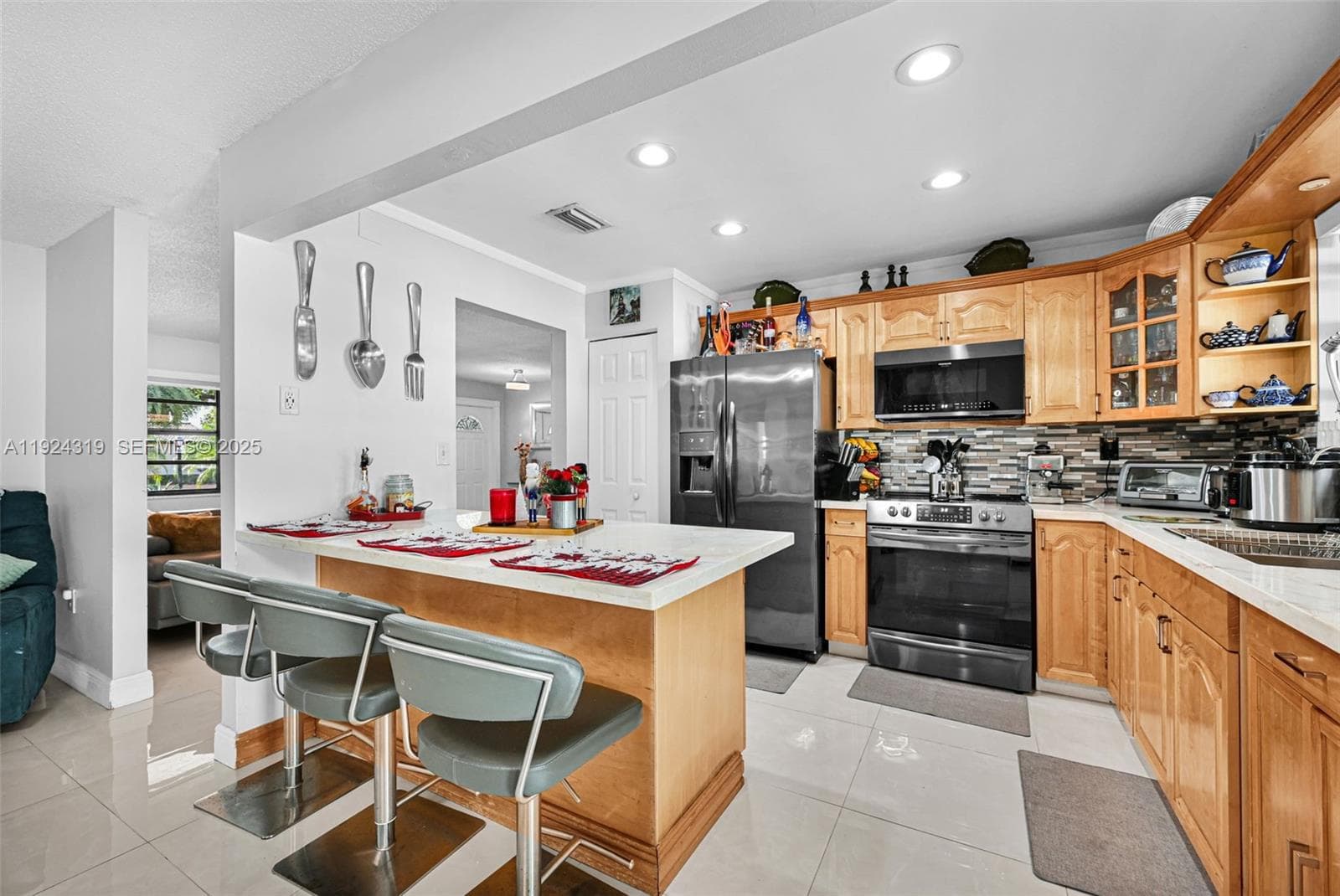 31 NW 133rd Pl, Miami FL 33182 — 11