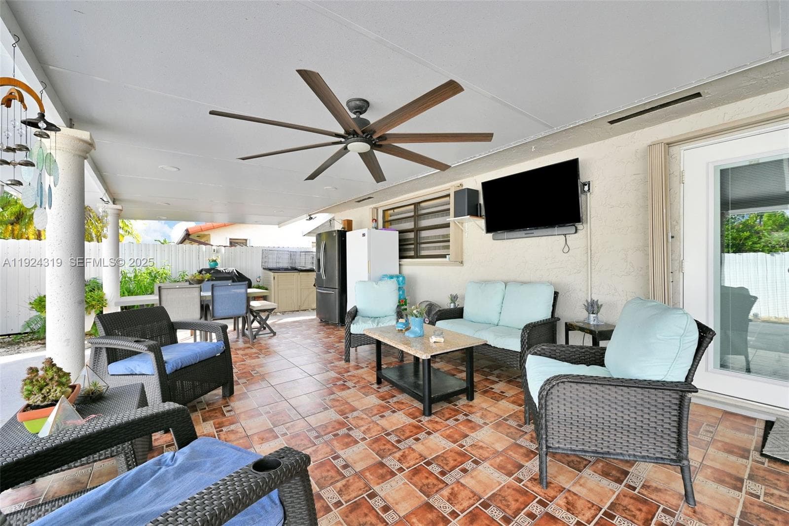 31 NW 133rd Pl, Miami FL 33182 — 25