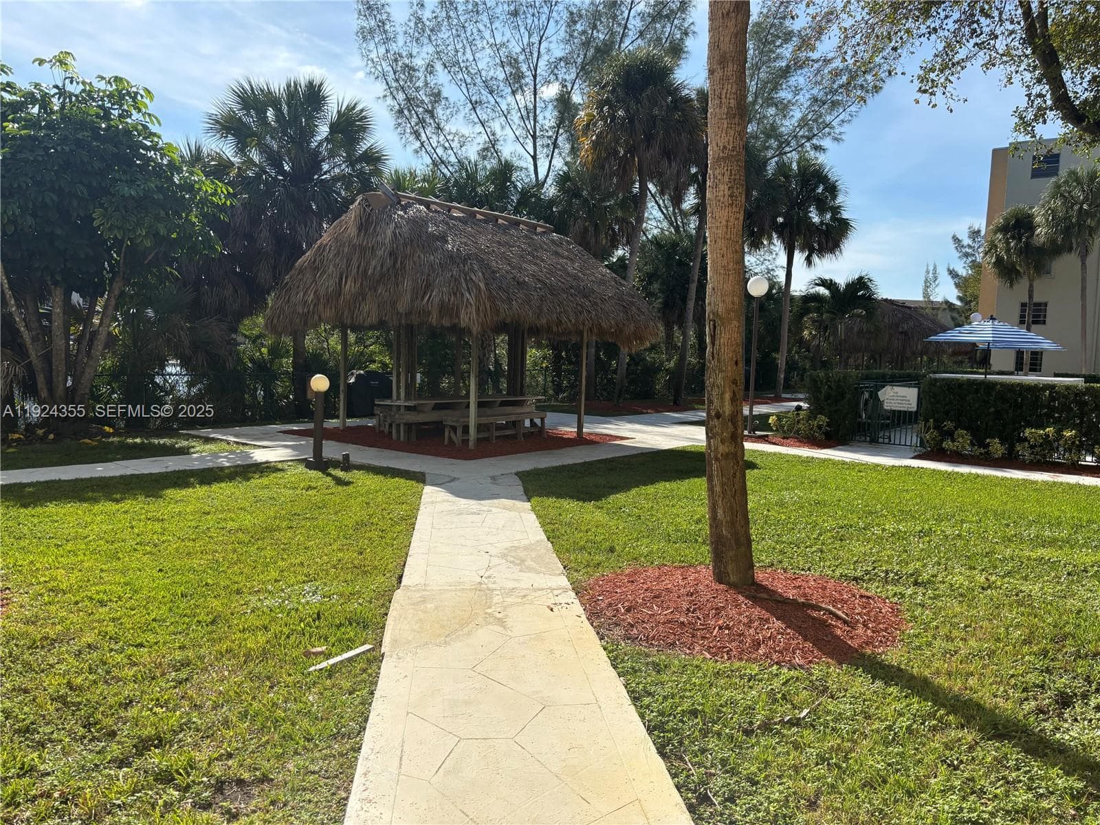 14250 SW 62nd St # 520, Miami FL 33183 — 27