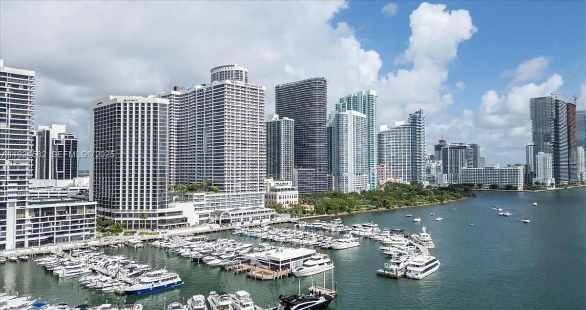 488 NE 18th St # 1806, Miami FL 33132 — 1