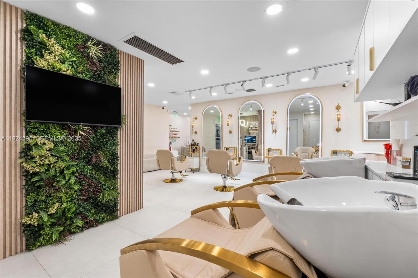 0000 SW 87th Ave, Miami FL 33165 — 14