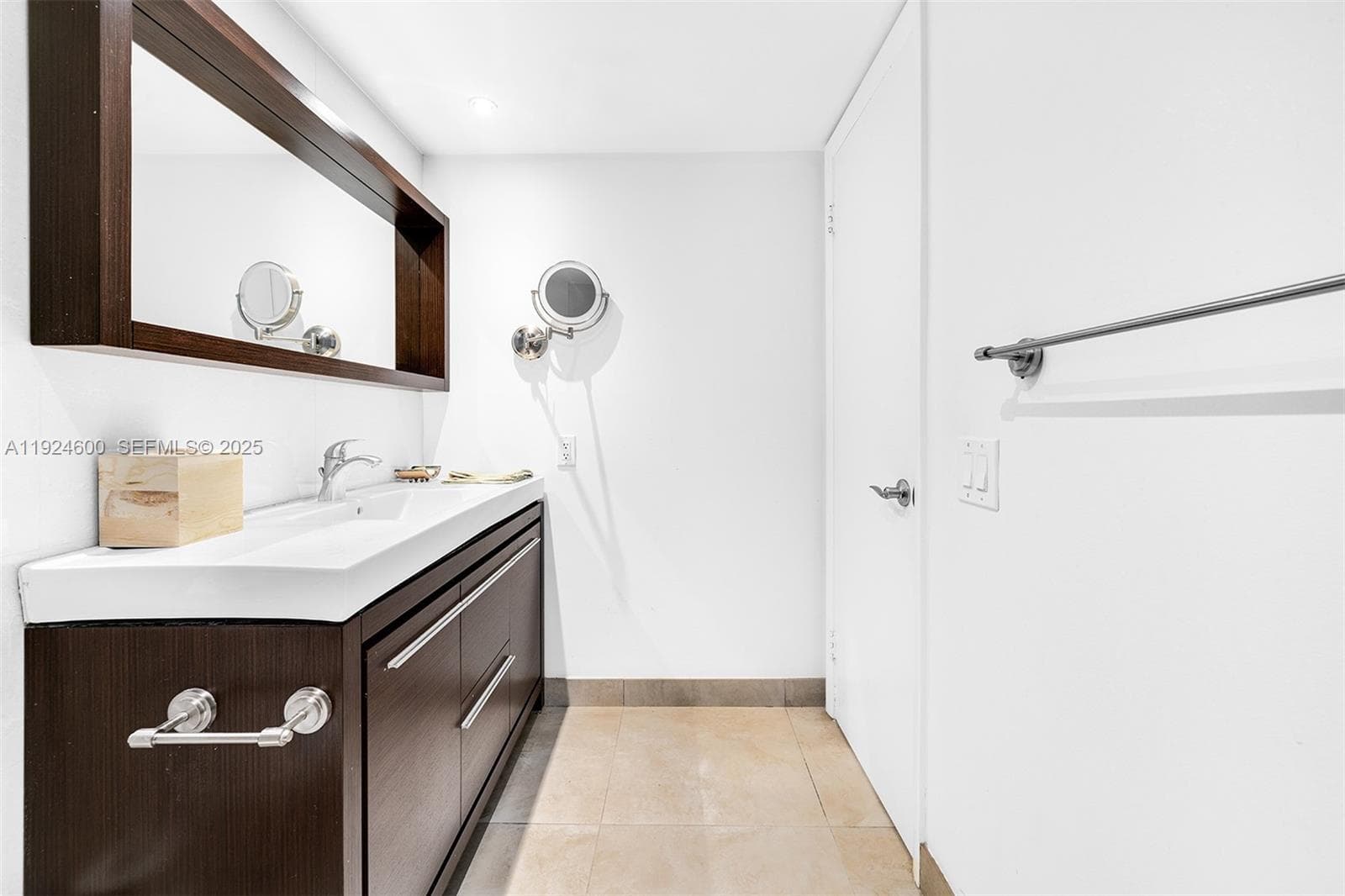 4000 Towerside Ter # 705, Miami FL 33138 — 26