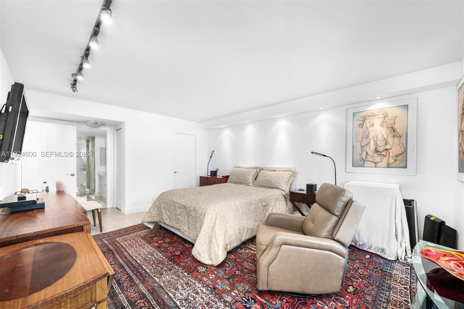 4000 Towerside Ter # 705, Miami FL 33138 — 20