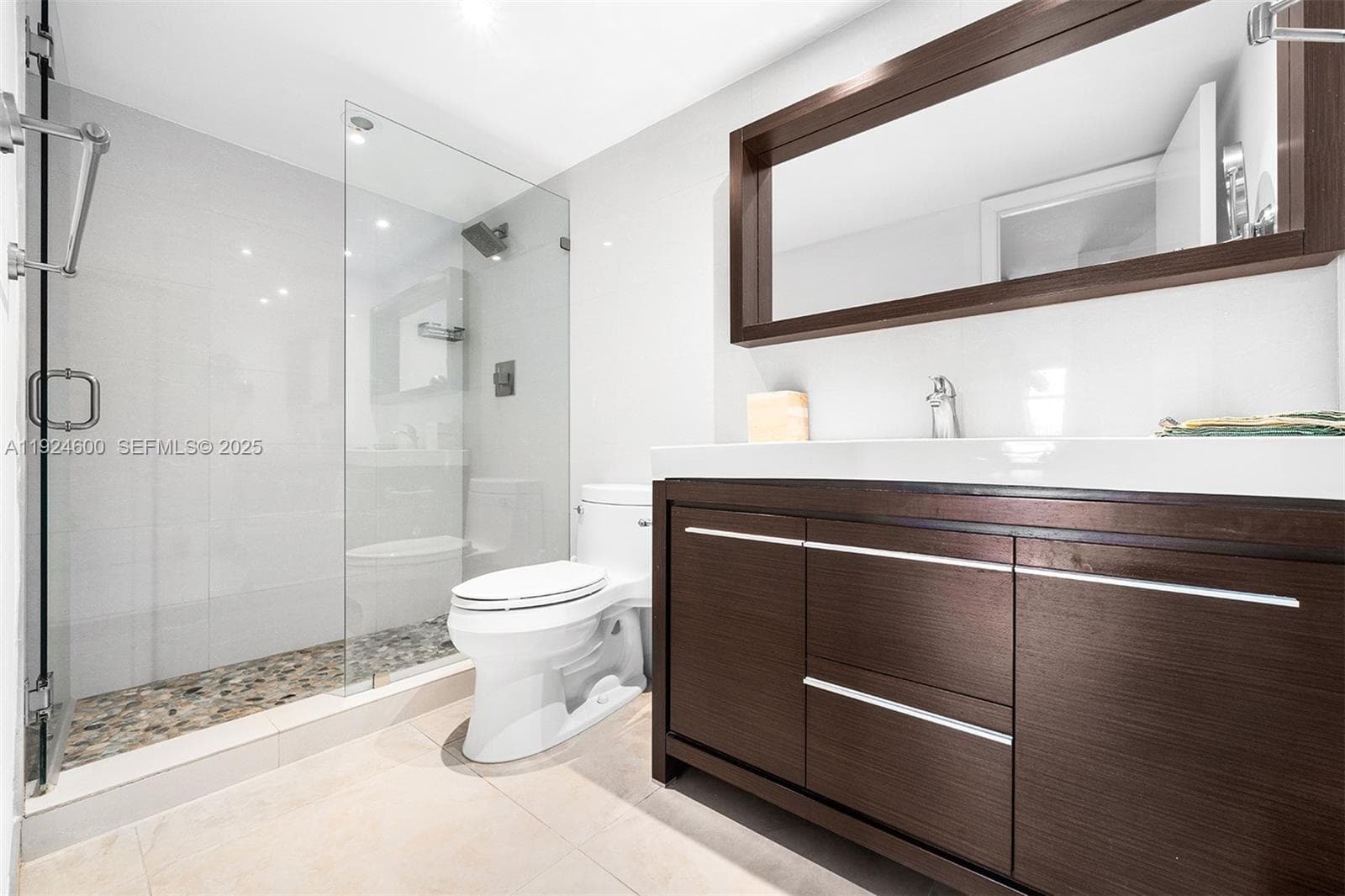 4000 Towerside Ter # 705, Miami FL 33138 — 25