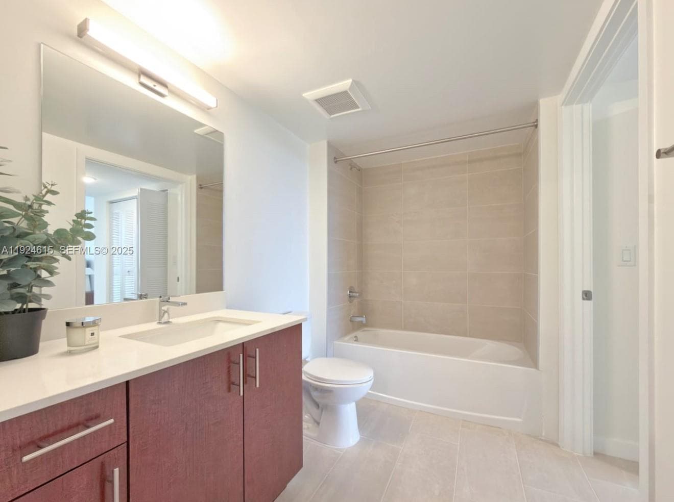 11239 NW 4th Ter # 305, Sweetwater FL 33172 — 10