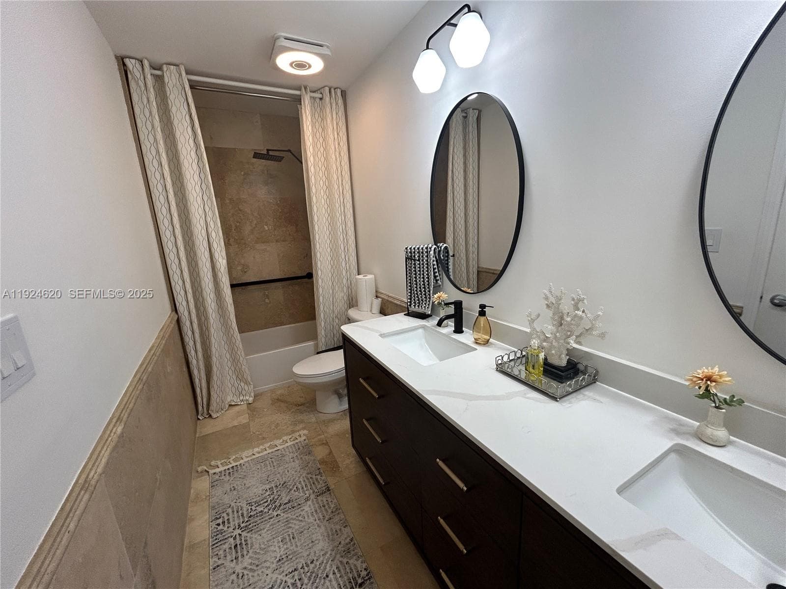 9055 SW 73 CT # 809, Miami FL 33156 — 20