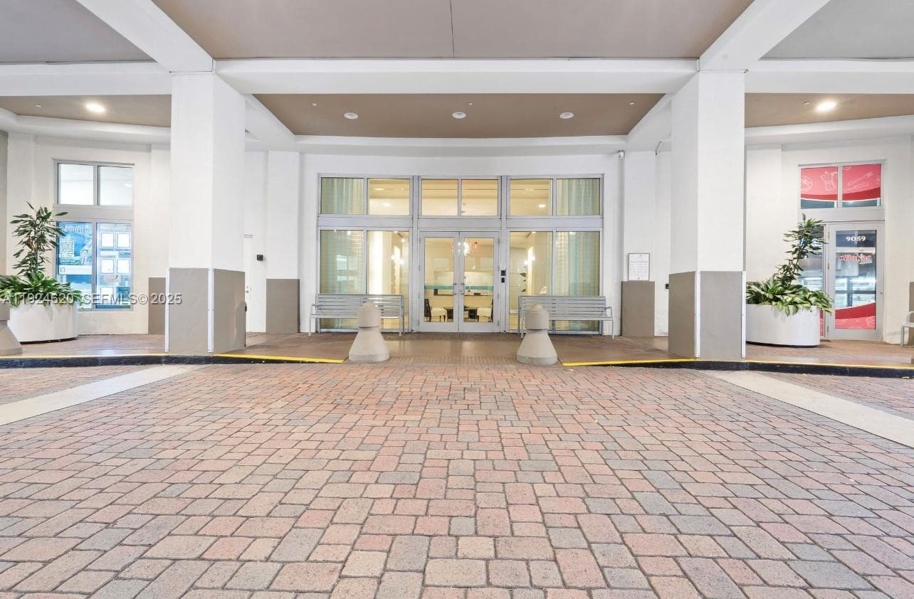 9055 SW 73 CT # 809, Miami FL 33156 — 45