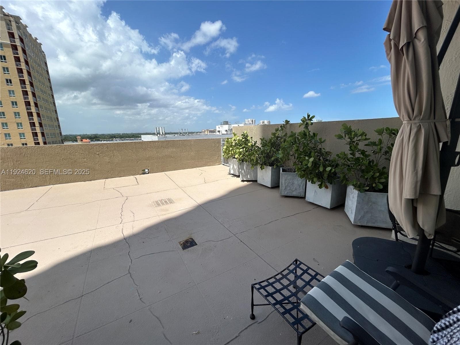 9055 SW 73 CT # 809, Miami FL 33156 — 37