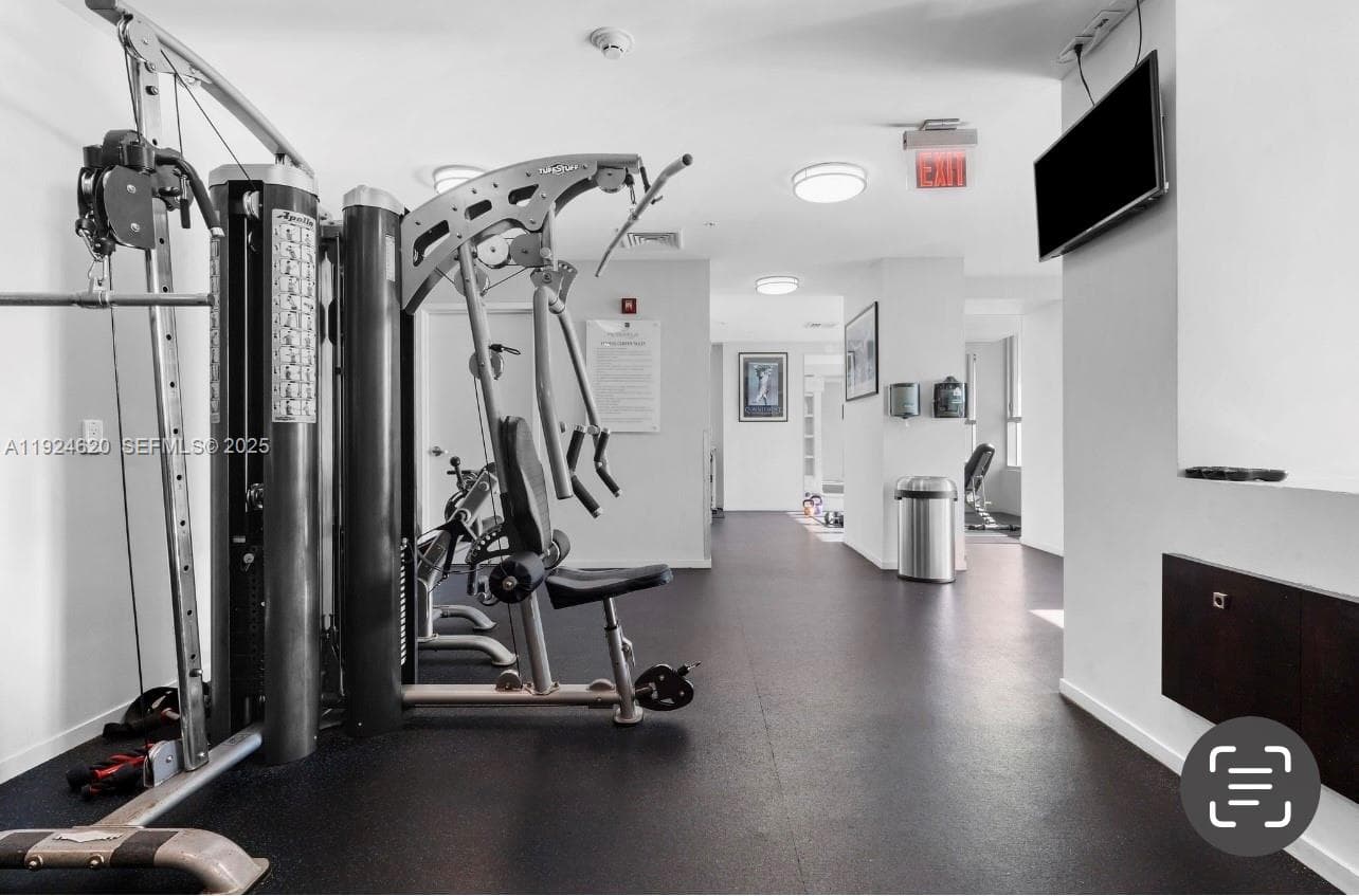 9055 SW 73 CT # 809, Miami FL 33156 — 40