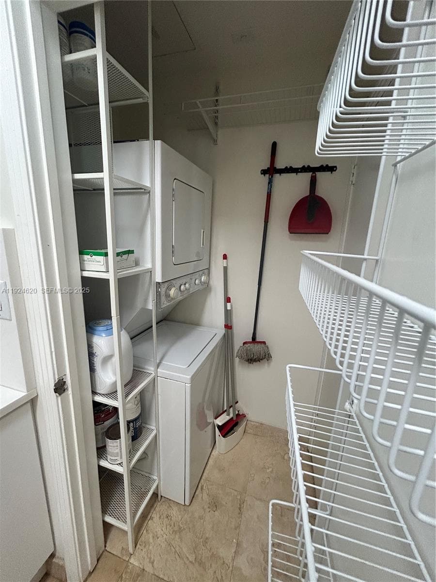 9055 SW 73 CT # 809, Miami FL 33156 — 35