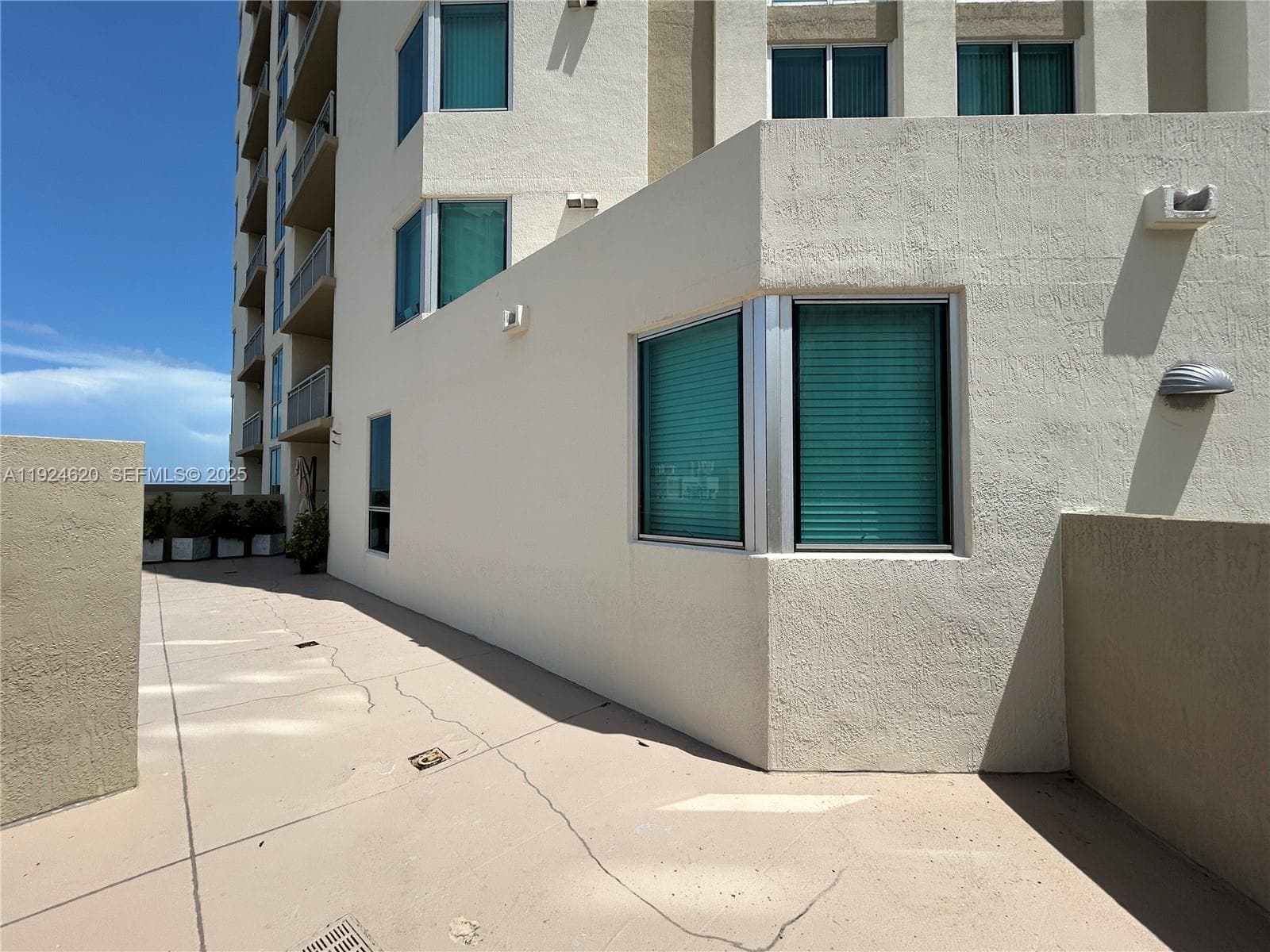 9055 SW 73 CT # 809, Miami FL 33156 — 39