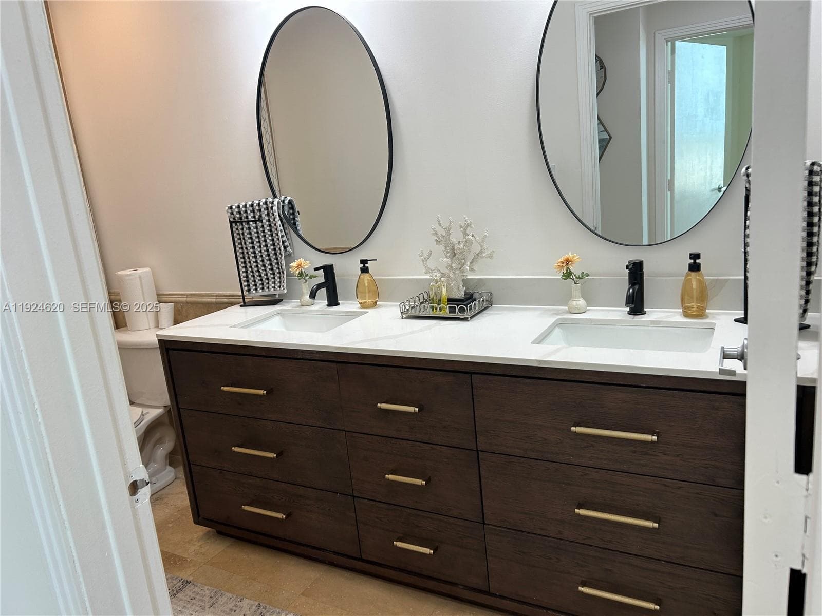 9055 SW 73 CT # 809, Miami FL 33156 — 21