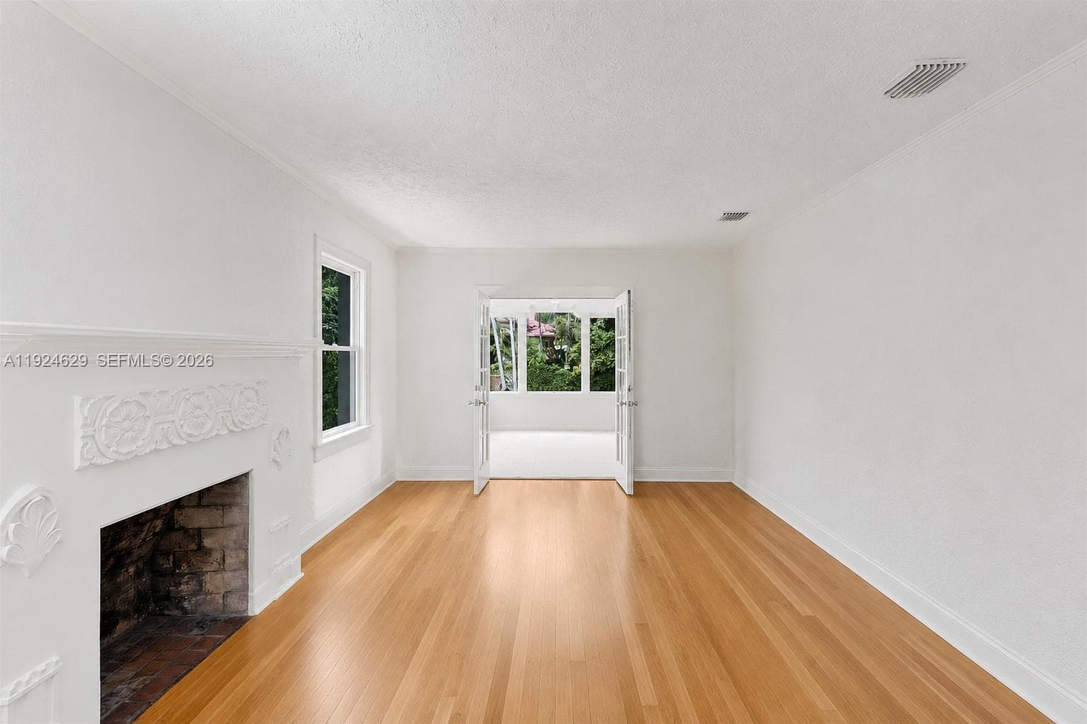 136 NE 101st St, Miami Shores FL 33138 — 19