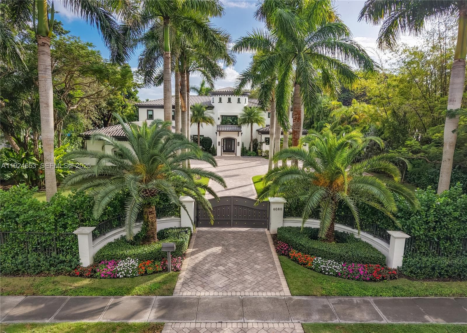 6080 SW 104th St, Pinecrest FL 33156 — 61