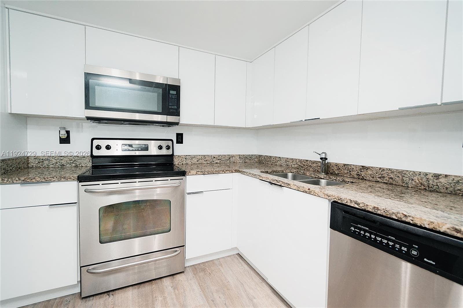3300 NE 192nd St # 515, Aventura FL 33180 — 7