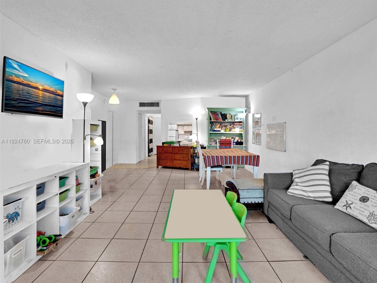 1780 NE 191st St # 2, Miami FL 33179 — 23