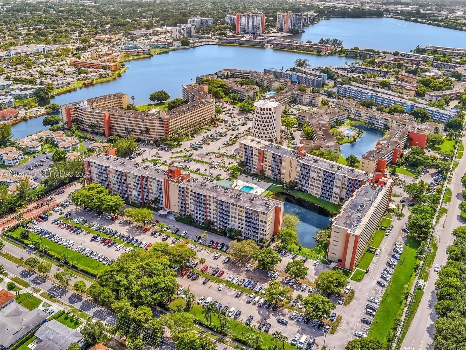 1780 NE 191st St # 2, Miami FL 33179 — 42