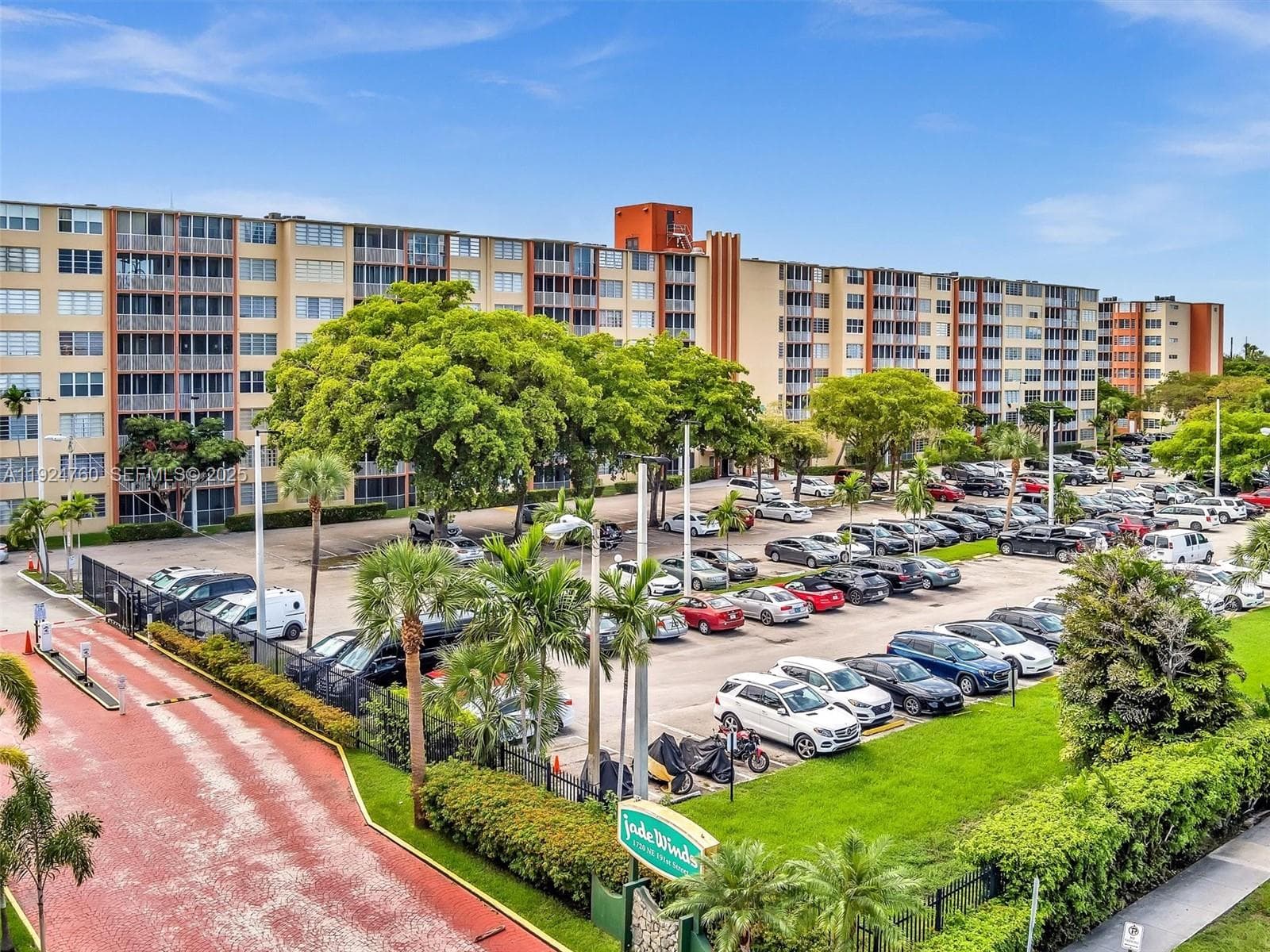1780 NE 191st St # 2, Miami FL 33179 — 43