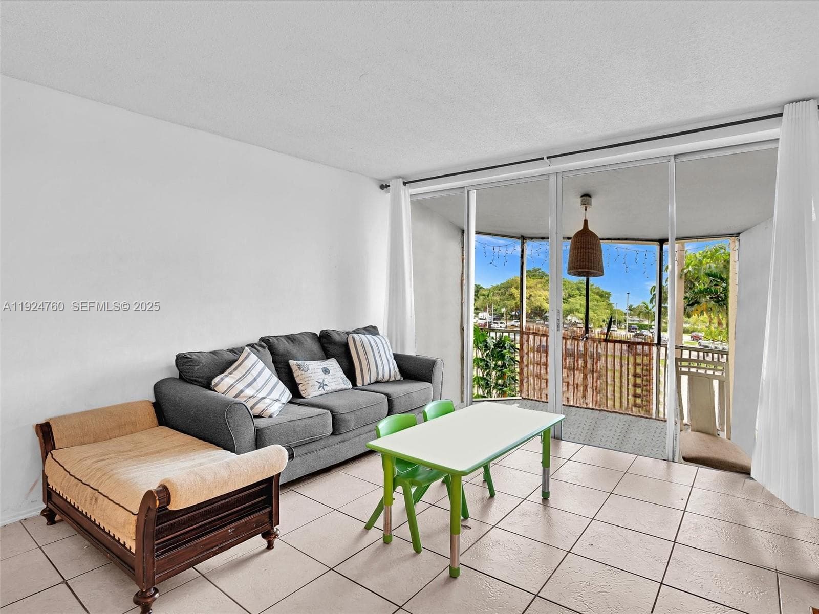 1780 NE 191st St # 2, Miami FL 33179 — 16