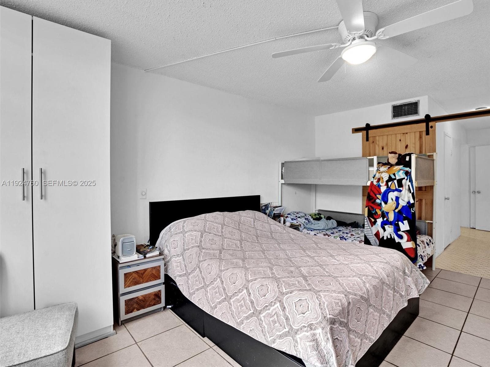 1780 NE 191st St # 2, Miami FL 33179 — 25