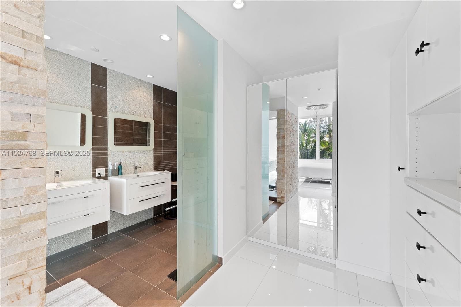 2100 Park Ave # 201, Miami Beach FL 33139 — 9