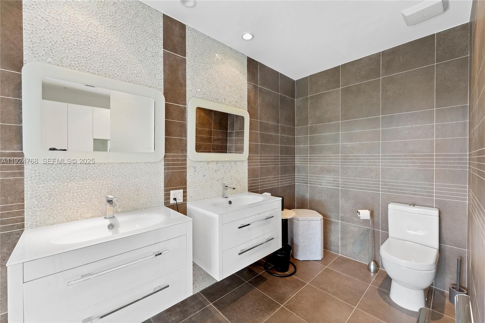 2100 Park Ave # 201, Miami Beach FL 33139 — 11