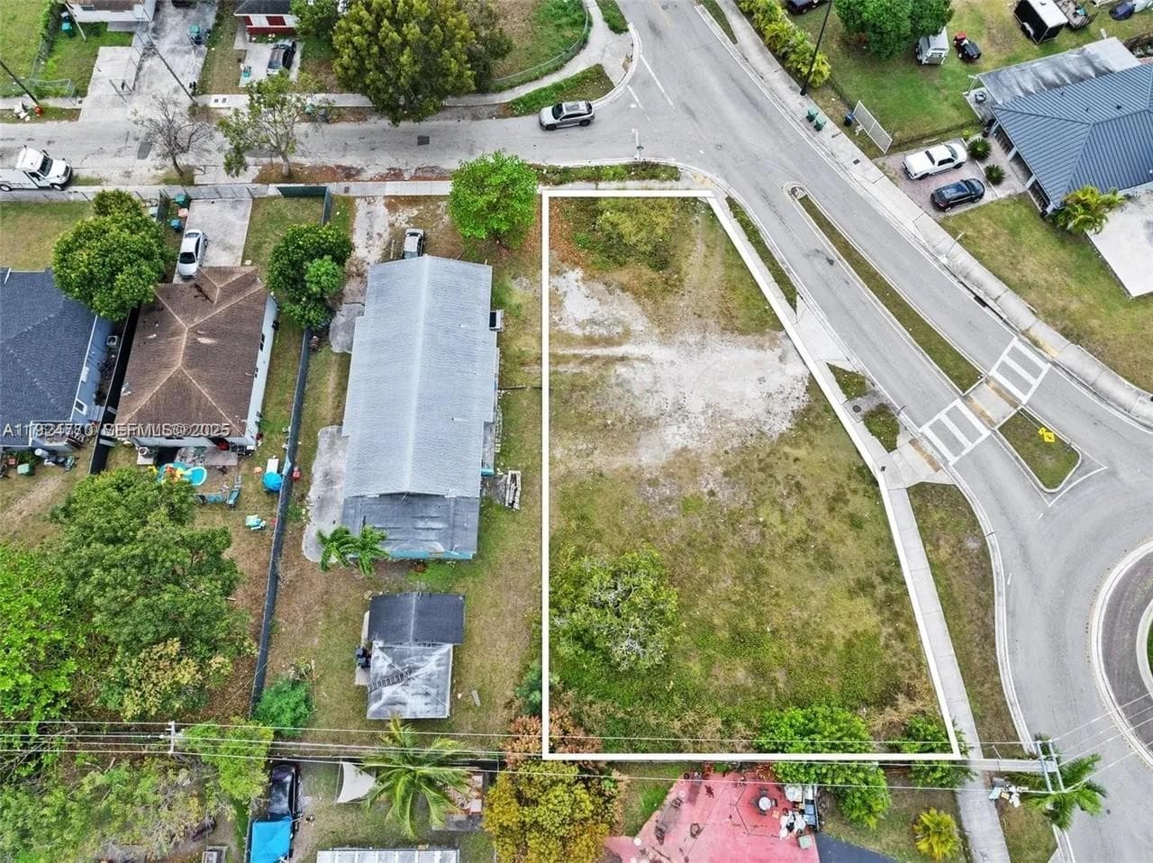 17611 SW 102 Ave, Perrine FL 33157 — 15