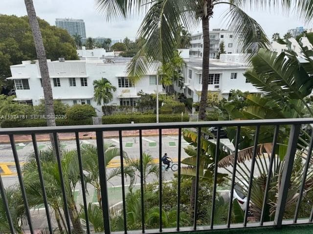 1605 Meridian Ave # 401, Miami Beach FL 33139 — 2