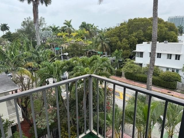 1605 Meridian Ave # 401, Miami Beach FL 33139 — 4