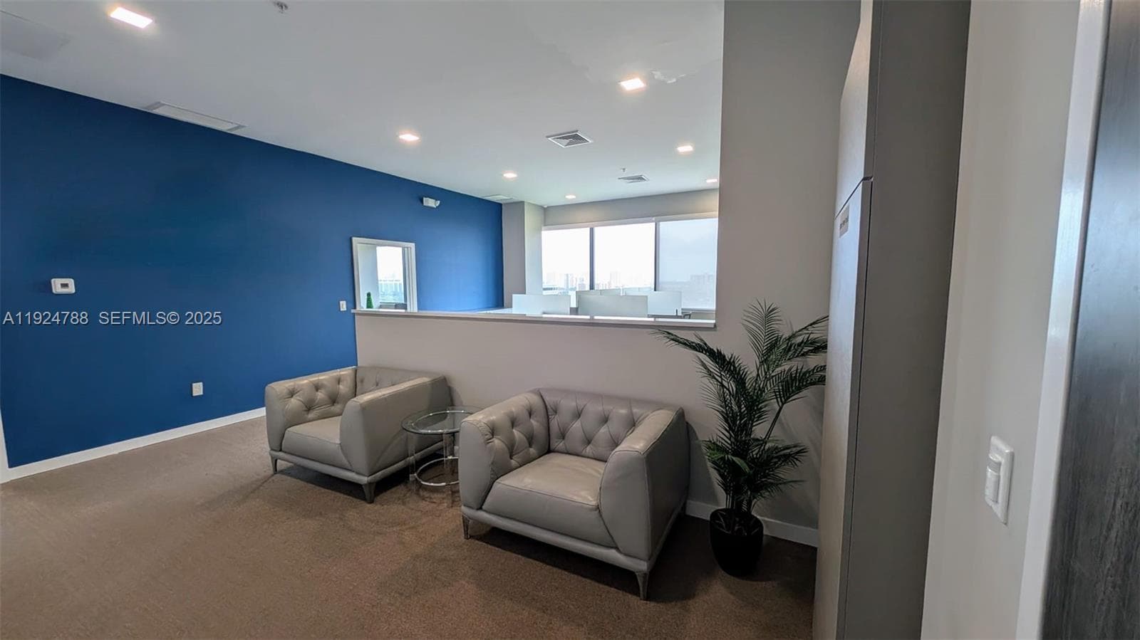 19790 W Dixie Hwy # 1002, Aventura FL 33180 — 2