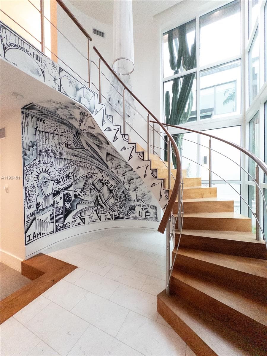 327 E Rivo Alto Dr, Miami Beach FL 33139 — 11