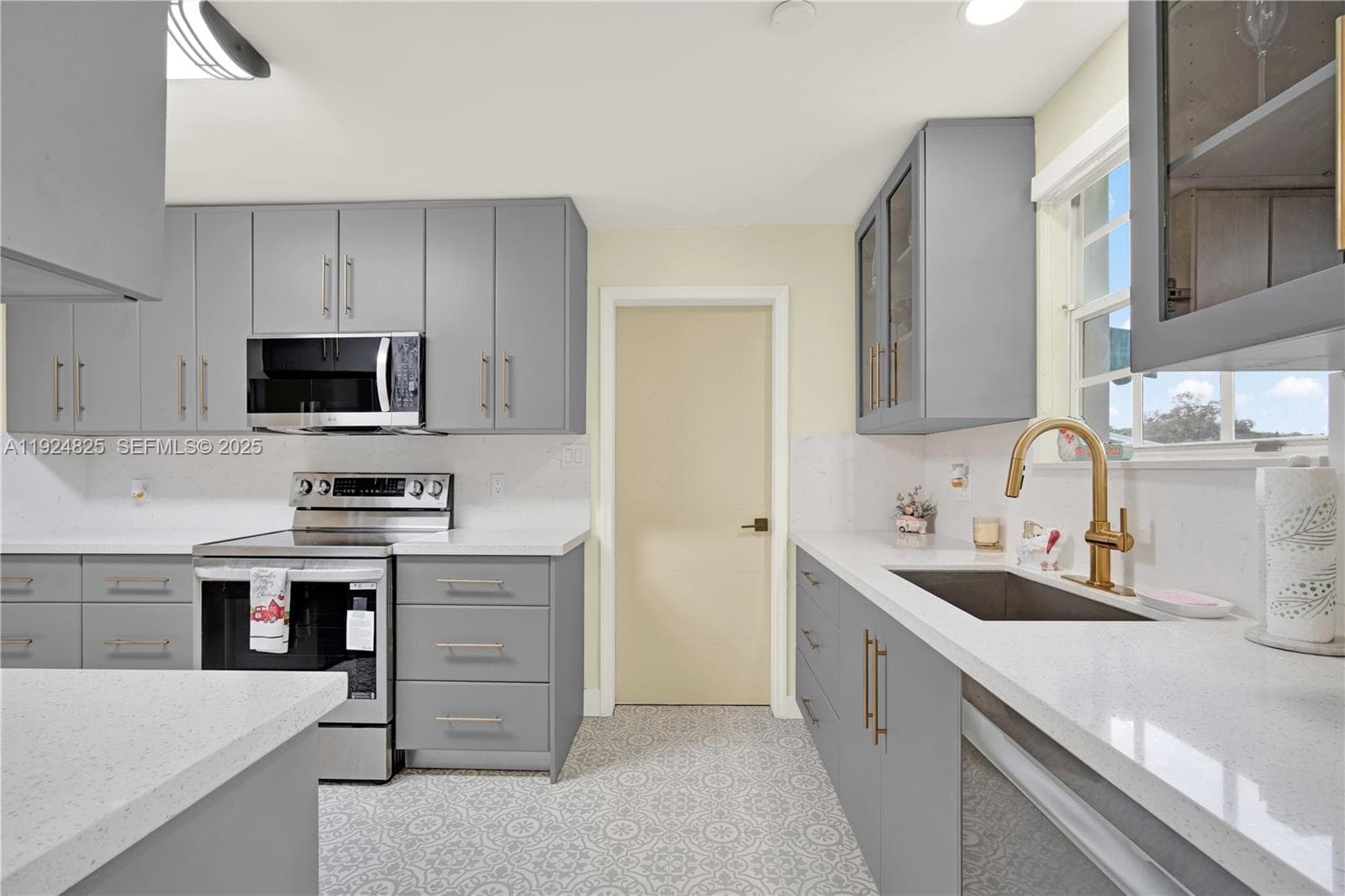 22820 SW 179th Pl, Miami FL 33170 — 33