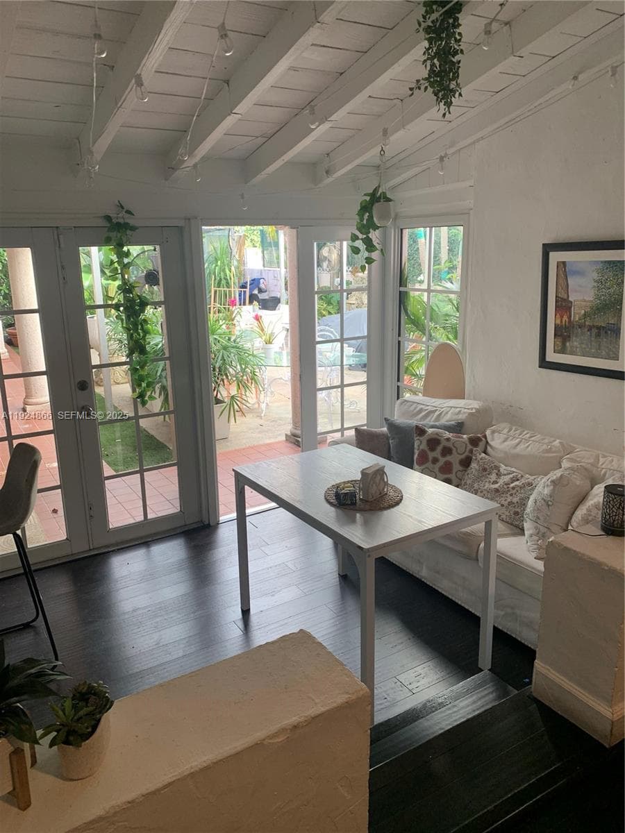 1239 Alton Rd, Miami Beach FL 33139 — 6