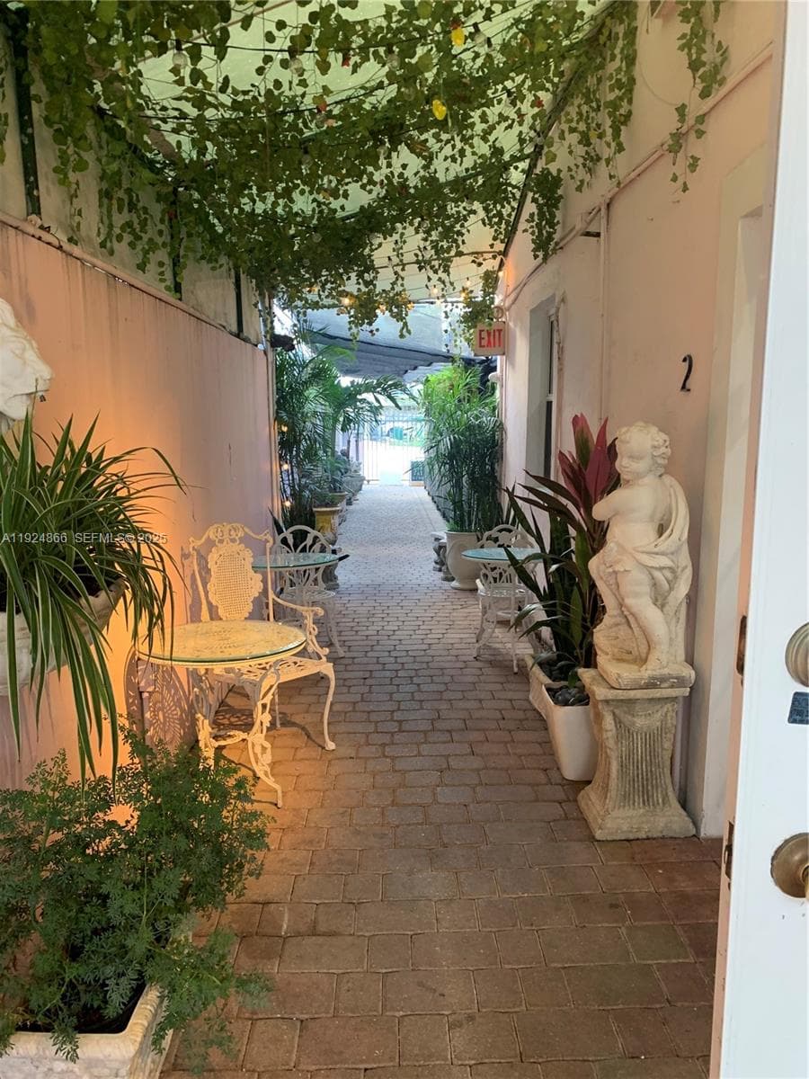 1239 Alton Rd, Miami Beach FL 33139 — 20