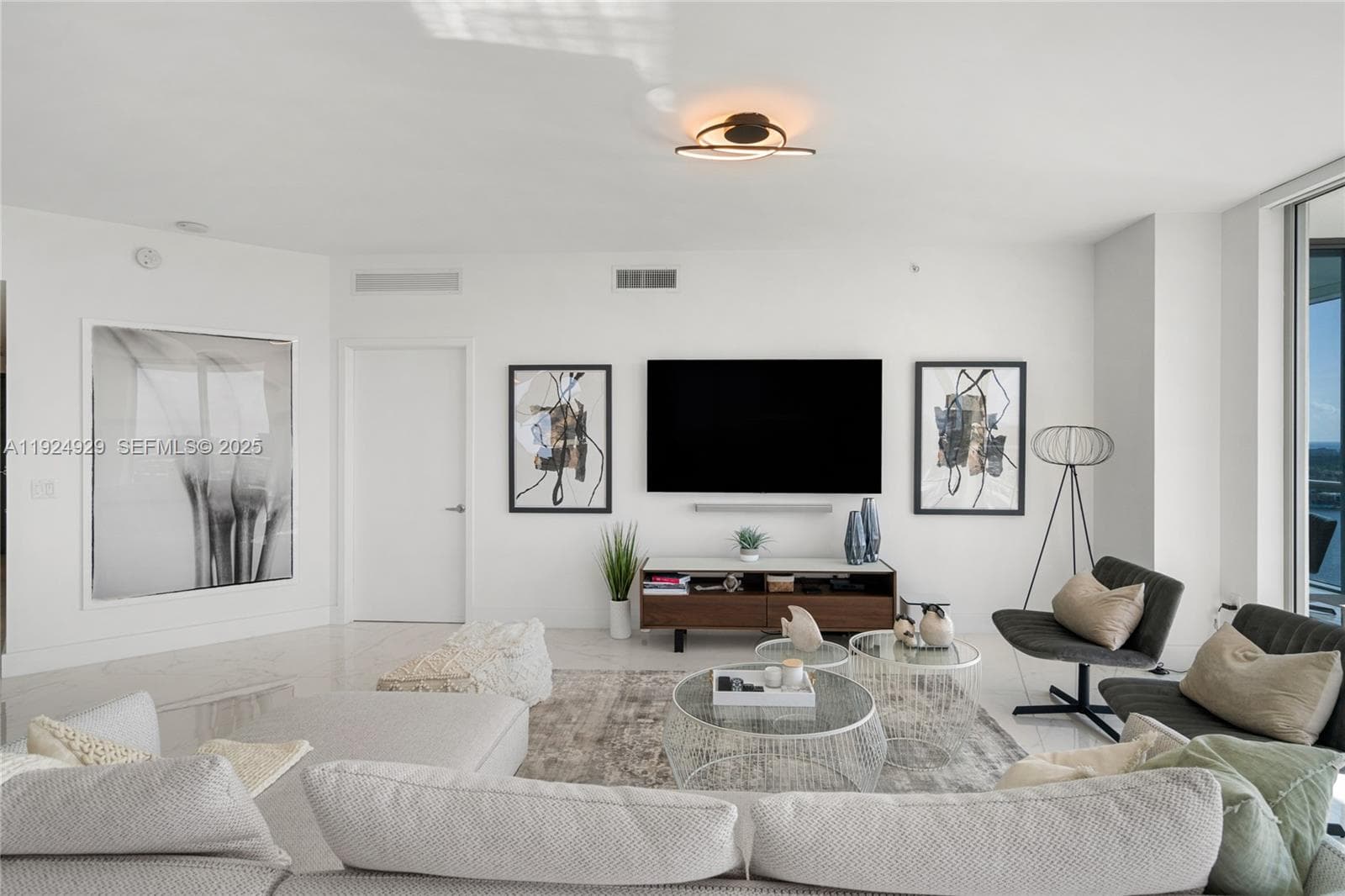 17111 Biscayne Blvd # 2002, North Miami Beach FL 33160 — 23