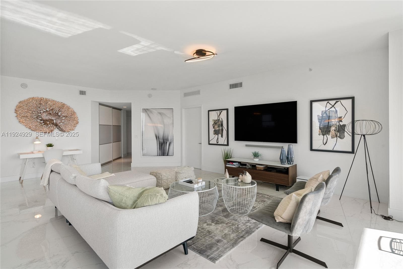 17111 Biscayne Blvd # 2002, North Miami Beach FL 33160 — 22