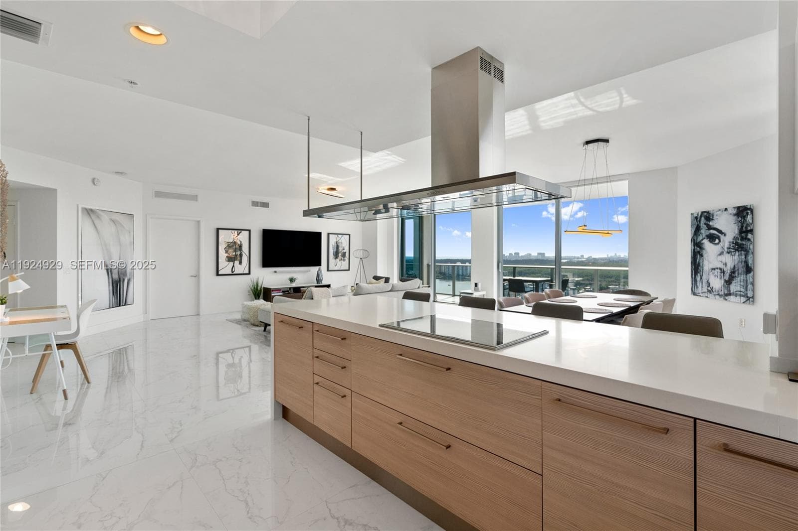 17111 Biscayne Blvd # 2002, North Miami Beach FL 33160 — 20