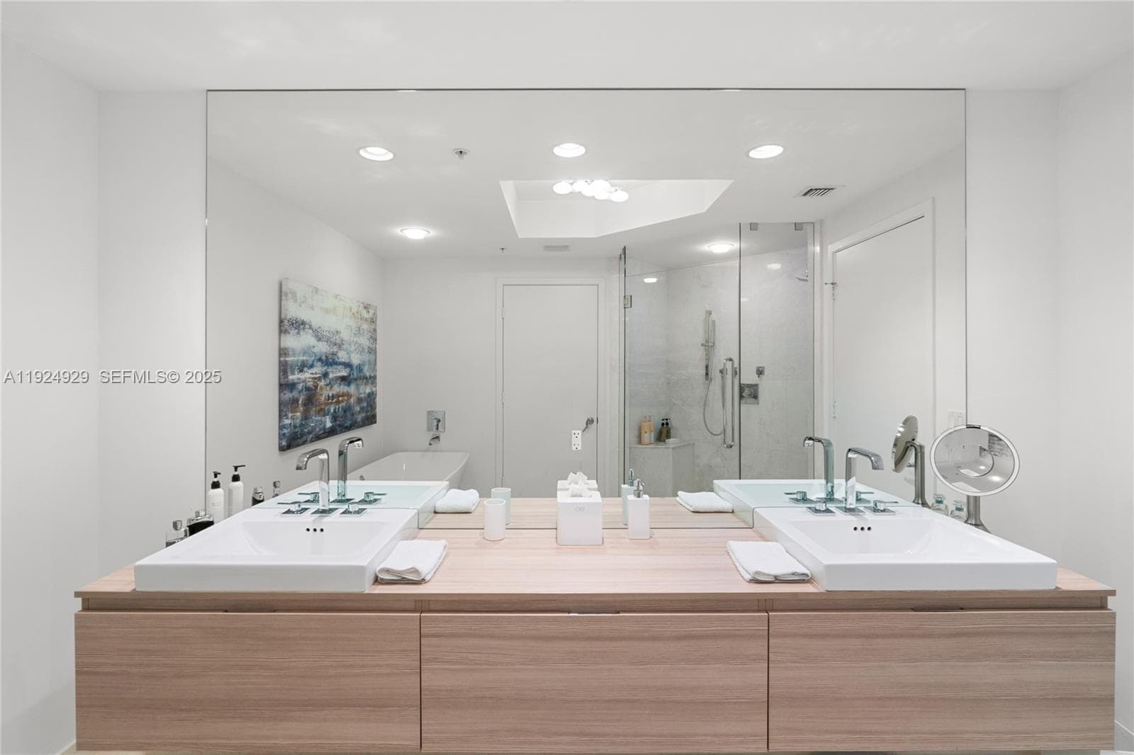 17111 Biscayne Blvd # 2002, North Miami Beach FL 33160 — 38