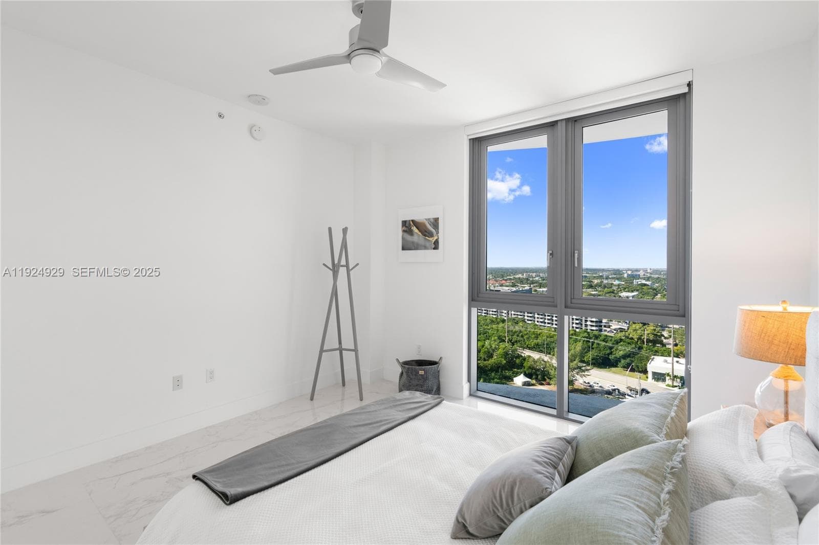 17111 Biscayne Blvd # 2002, North Miami Beach FL 33160 — 40