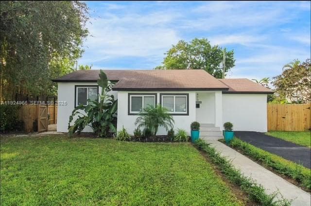 470 NE 110th St, Miami FL 33161 — 1