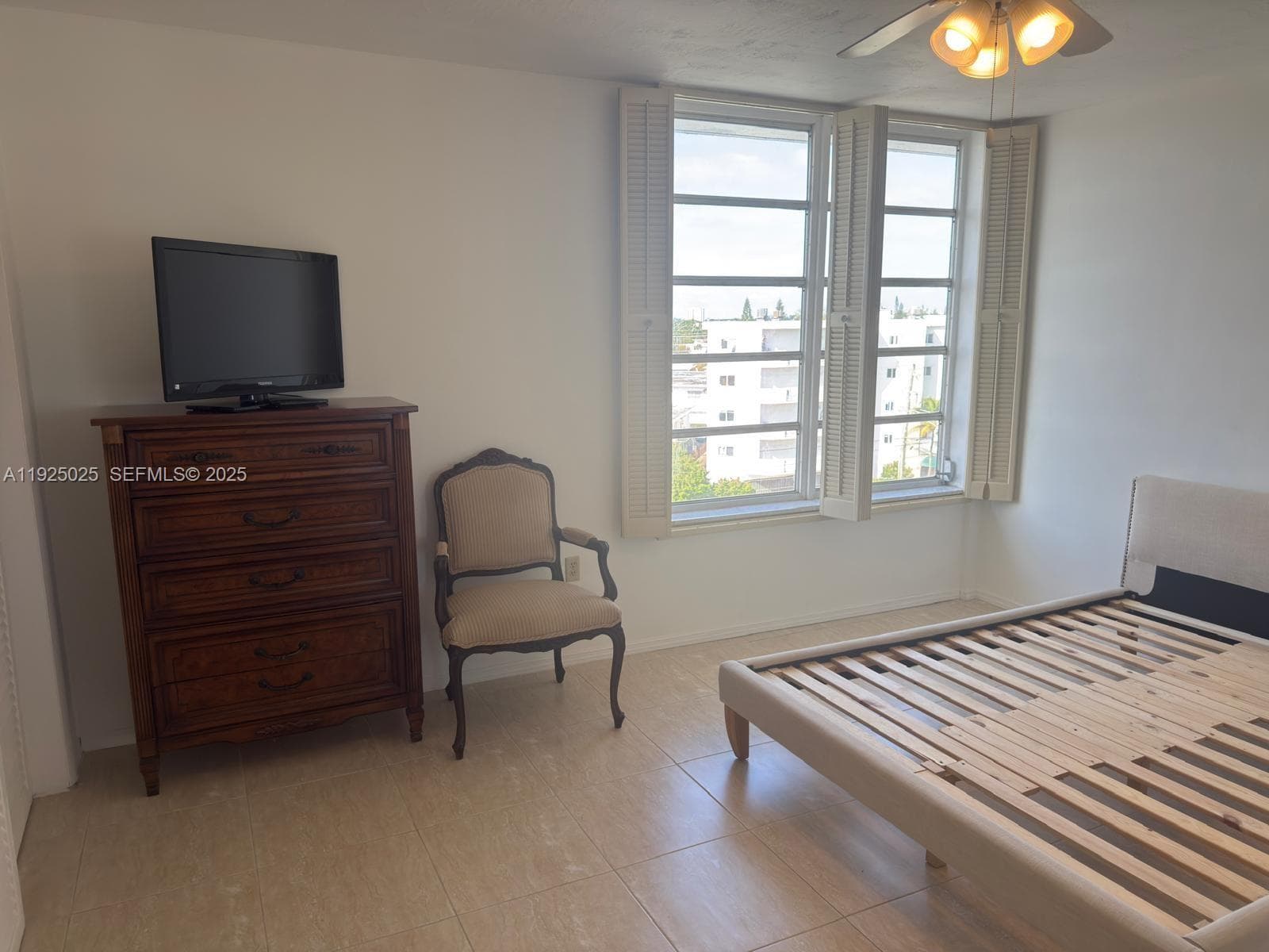 7800 carlyle Ave. # 6C, Miami Beach FL 33141 — 12
