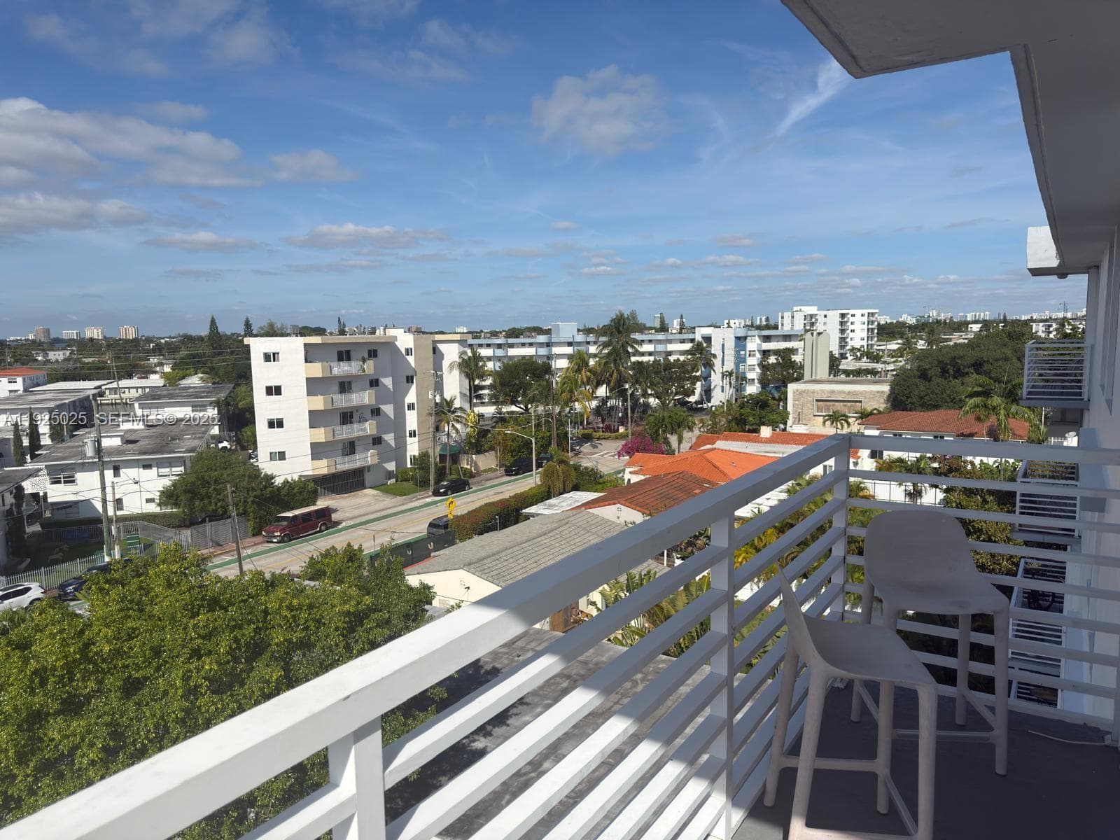 7800 carlyle Ave. # 6C, Miami Beach FL 33141 — 1