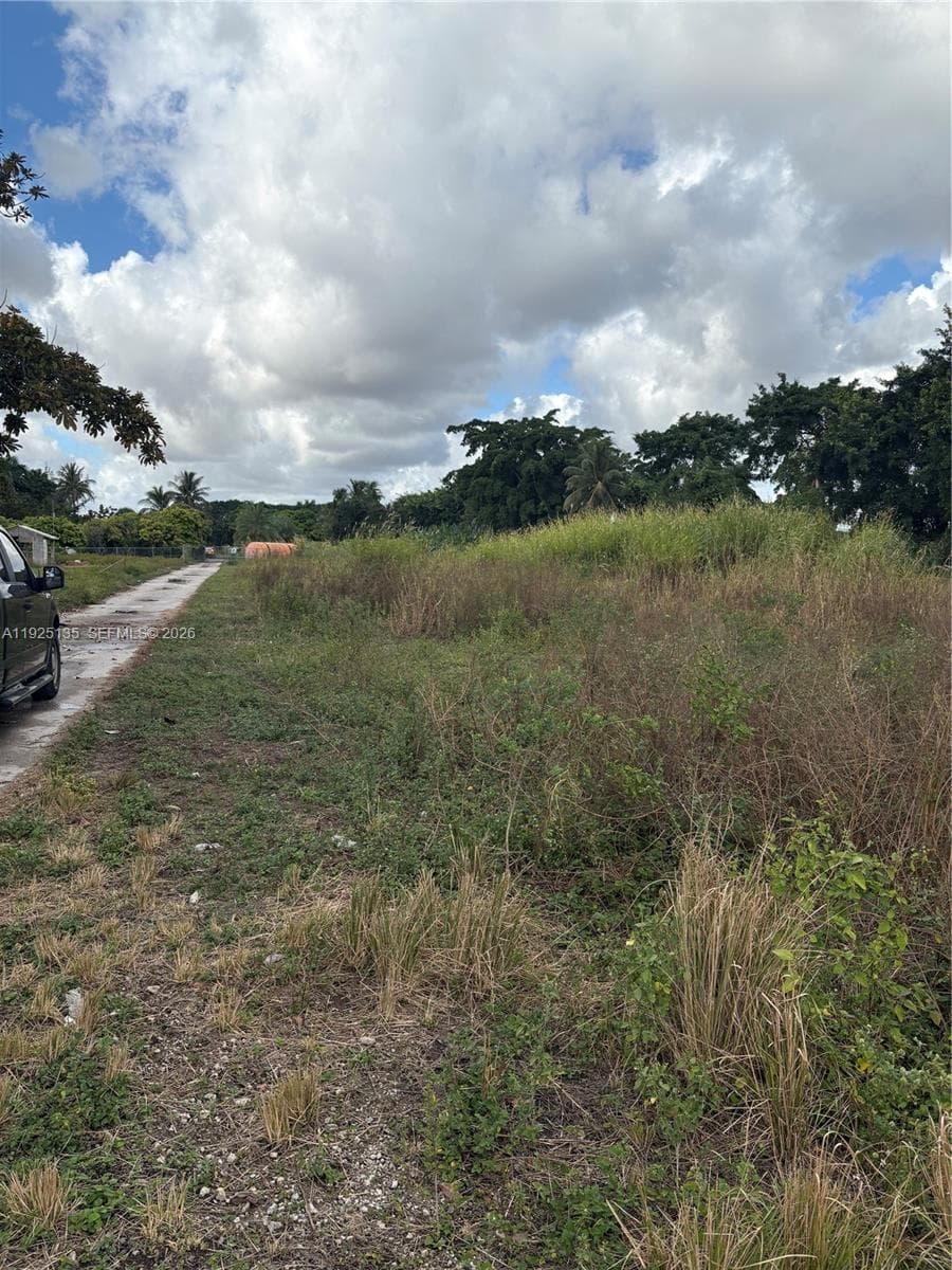 Krome Avenue, Miami FL 33196 — 2