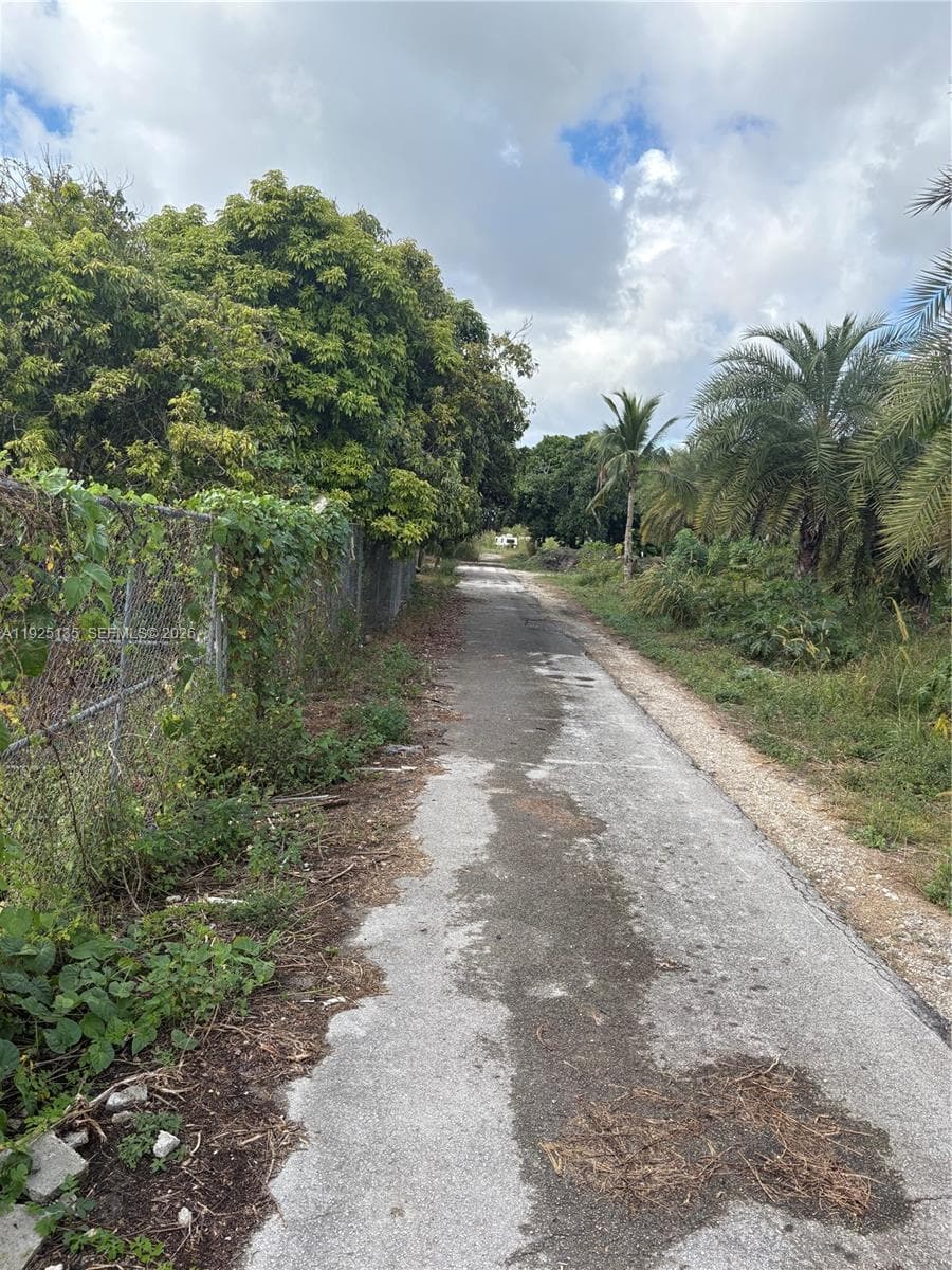Krome Avenue, Miami FL 33196 — 9