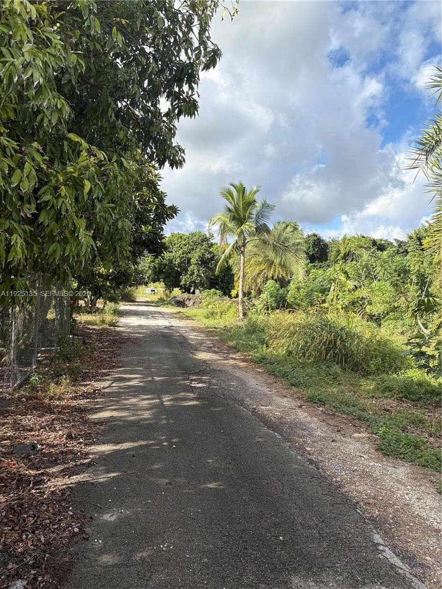 Krome Avenue, Miami FL 33196 — 11