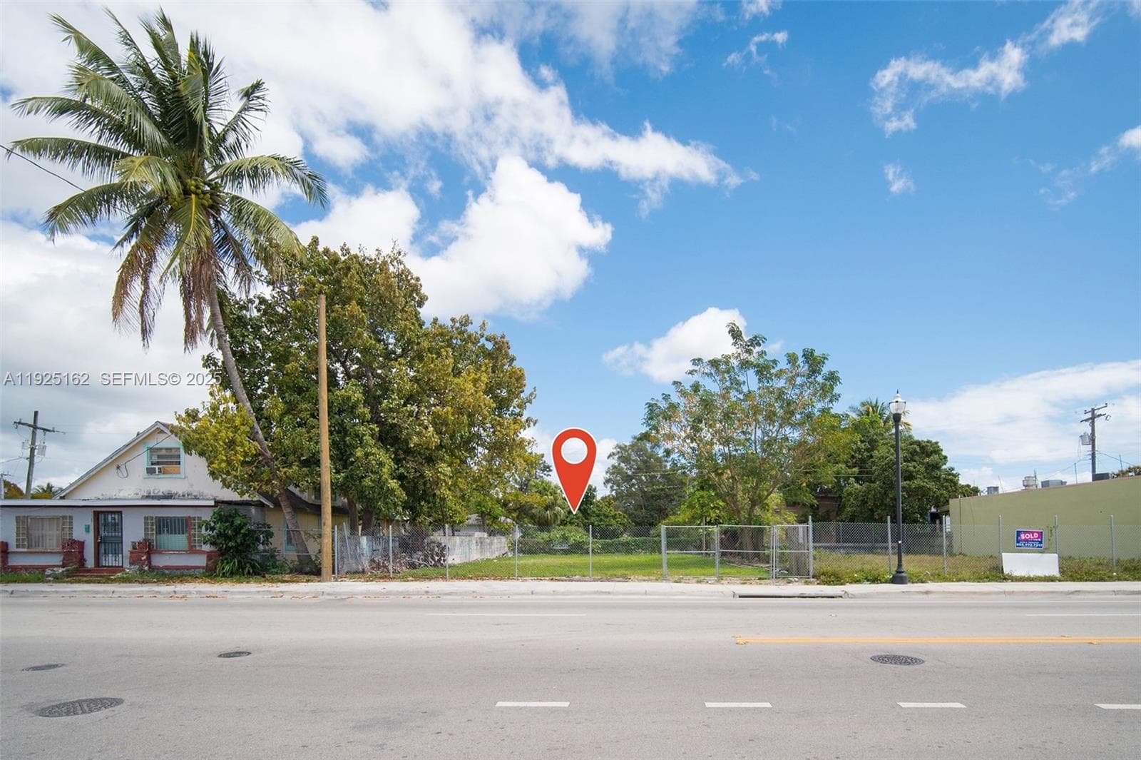 7635 NE 2nd Ave, Miami FL 33138 — 2