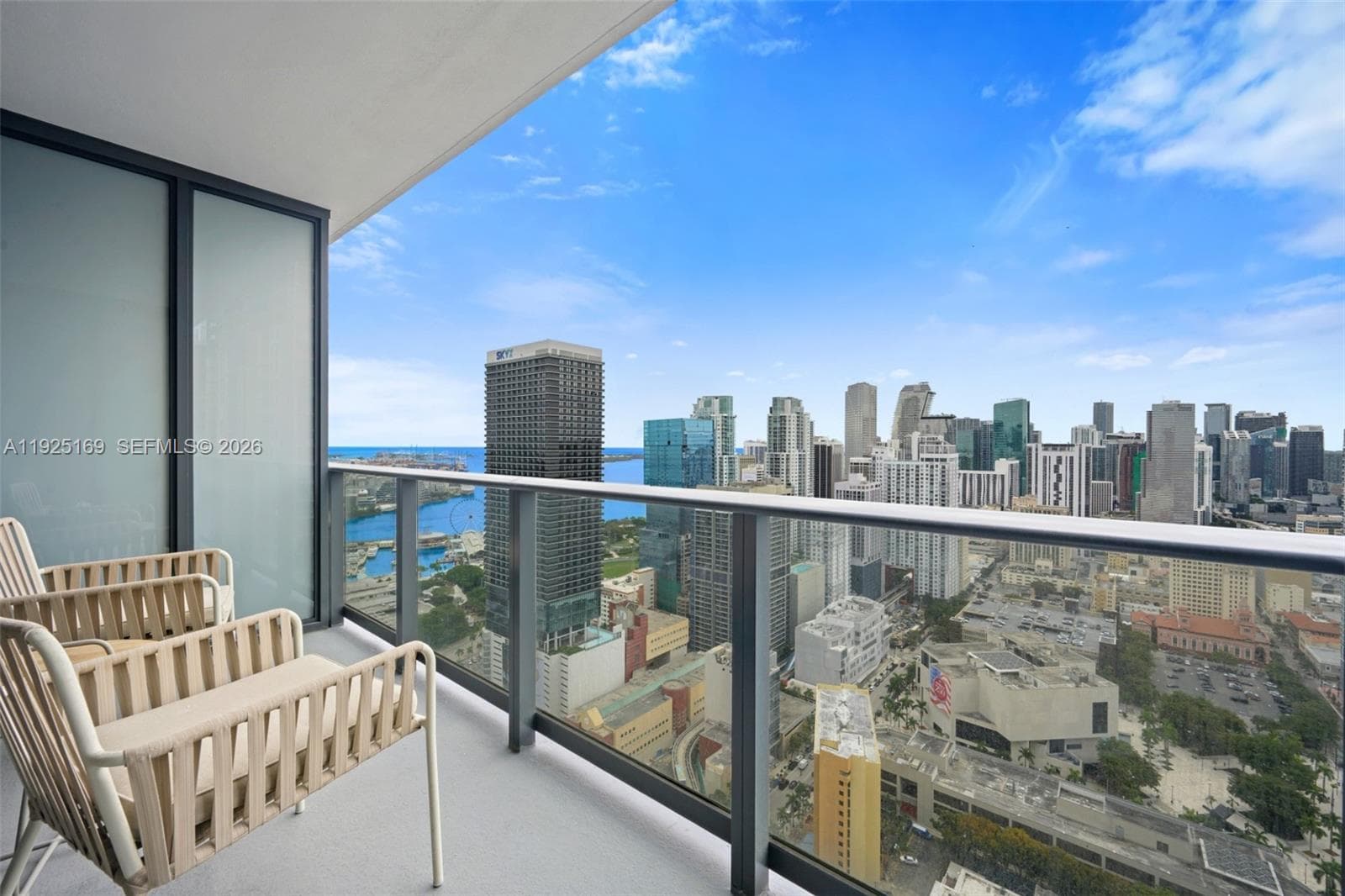 159 NE 6th St # 3810, Miami FL 33132 — 9