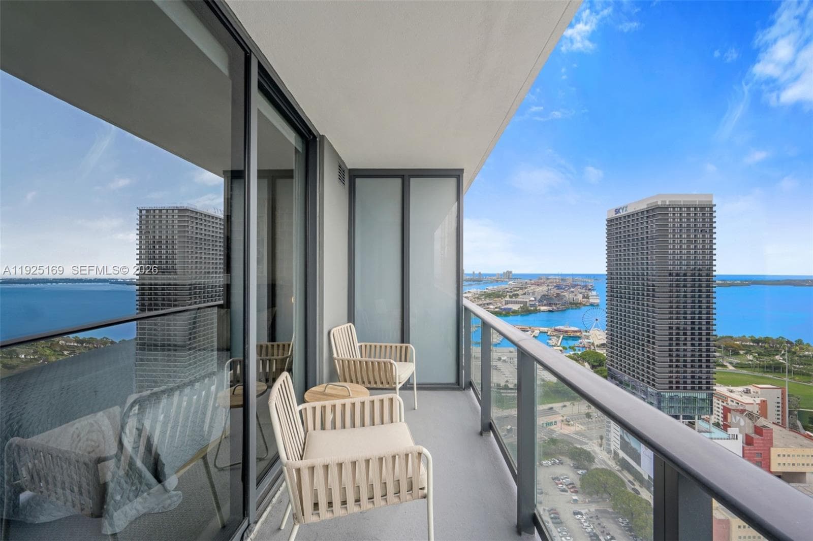159 NE 6th St # 3810, Miami FL 33132 — 10