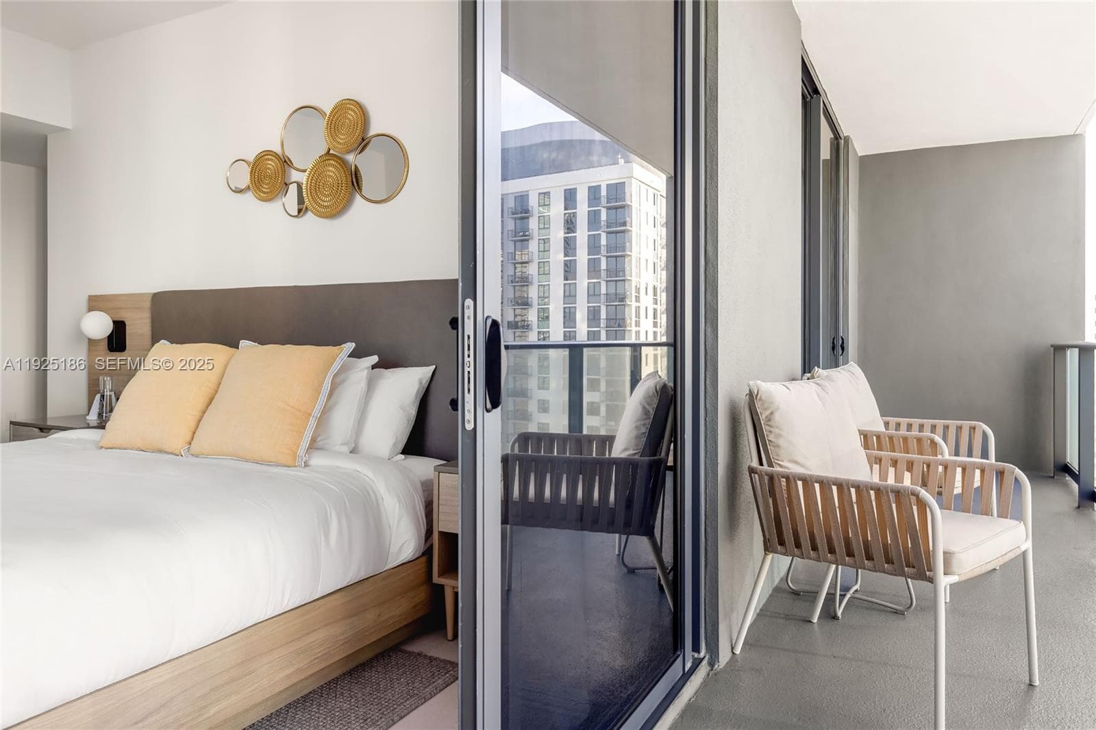 601 NE 1st Av # 3401, Miami FL 33132 — 47